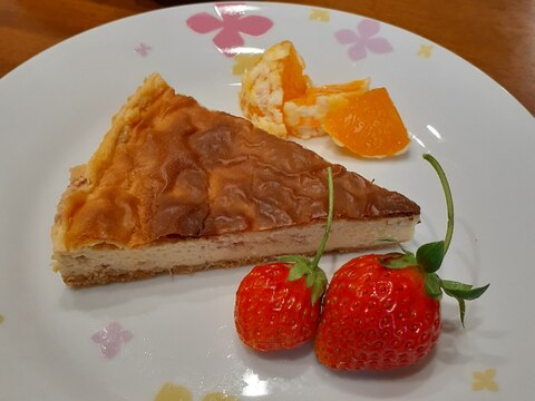 誕生日☆いちごソース入りチーズケーキ